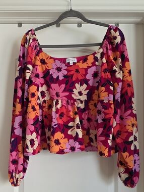EUC Gilli Large Floral Babydoll Top in Magenta Multi Colors